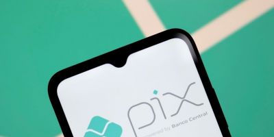 Pix por aproximação deixa de ter teto de R$ 500 a partir desta quinta