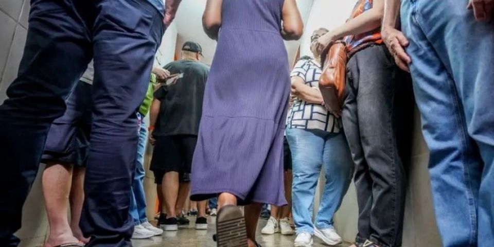 Homem infarta e morre em seção eleitoral do Rio de Janeiro
