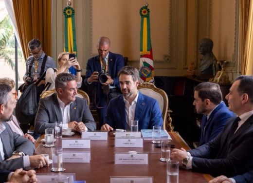 Eduardo Leite recebe Luciano Zucco para iniciar transição de governo