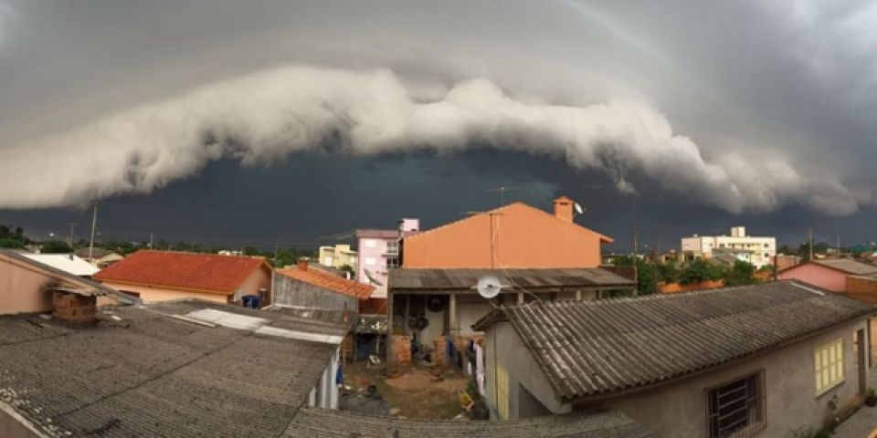 Tempestade assusta camaquenses na tarde desta quarta