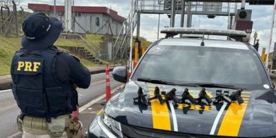 PRF apreende sete pistolas escondidas em carro na BR-386, no RS