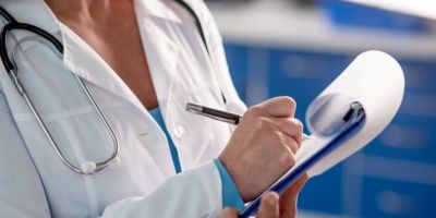 Congresso aprova exame obrigatório para exercício da medicina