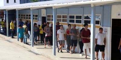Zanin manda ampliar horário de votação até as 19h em todo o país