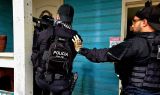 Operação da Polícia Civil mira esquema de roubo e clonagem de veículos no RS e em SC