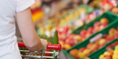 Consumo de alimentos cresce após proibição das bets no Brasil, diz Abras