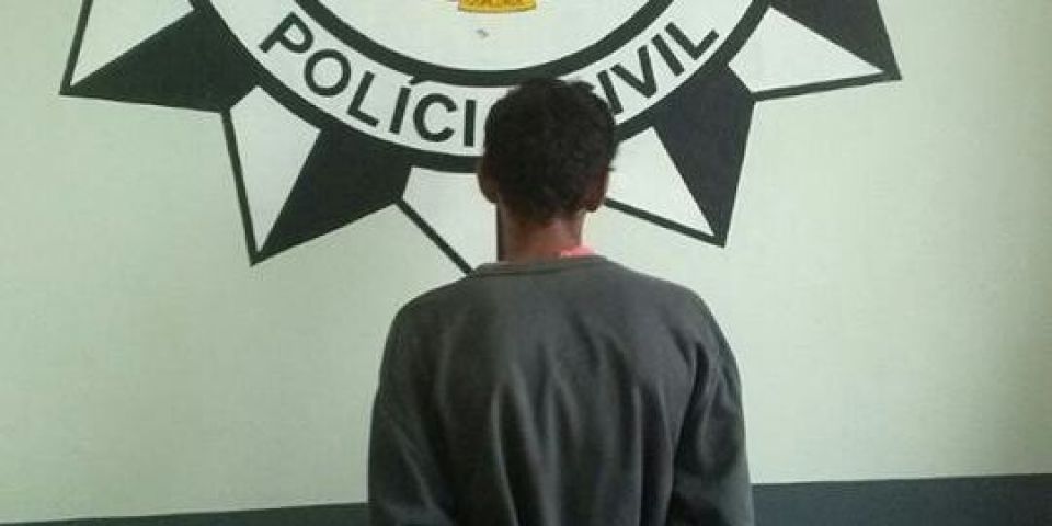 Polícia Civil prende acusado de roubos a pedestre em Camaquã
