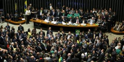 Impeachment de Dilma: saiba como votou cada um dos partidos na Câmara