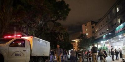 Troca de tiros entre PMs e bandidos termina com mortes em frente ao Hospital Cristo Redentor em PoA