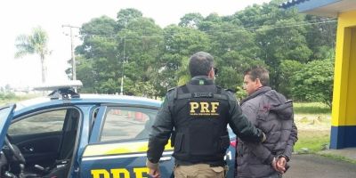 PRF prende em Camaquã homem com mandado de prisão por homicídio