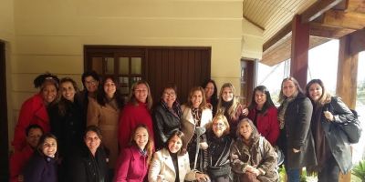Professores da educação infantil da rede municipal de ensino participam de encontro montessoriano em Capão da Canoa