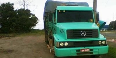 Caminhão com carga de calcário é furtado na BR-116 em Guaíba