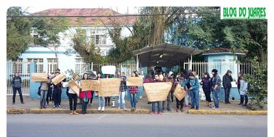 Alunos do Sete de Setembro e Ciep realizam manifestações em Camaquã