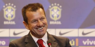 Dunga não é mais técnico da seleção e Tite deve ser anunciado 