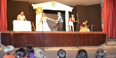 Dom Feliciano - Teatro Luz e Cena faz uma reflexão sobre a Páscoa