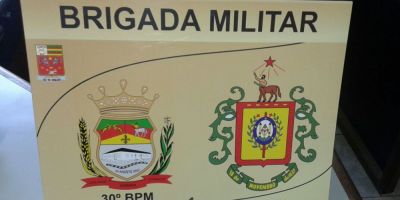 Brigada Militar prende homem armado na praça Zeca Netto em Camaquã