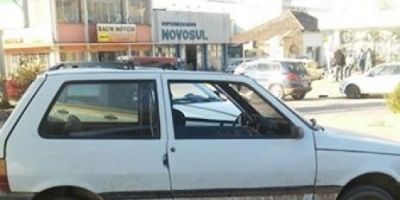 Fiat Uno roubado em Santa Catarina é recuperado em Tapes