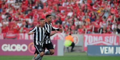 Inter volta a ter baixo rendimento e perde para o Botafogo no Beira-Rio