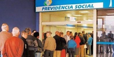 Governo vai pagar em agosto primeira parcela do 13º de aposentados