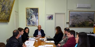 Reunião acerta últimos detalhes da passagem da Tocha Olímpica por Camaquã 