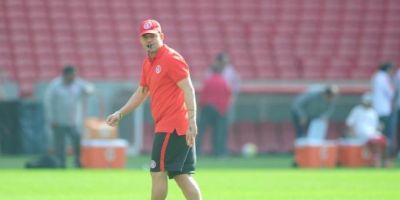 Inter treina com portões fechados e segue mistério para o Gre-Nal