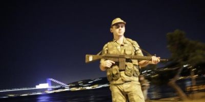 MUNDO: EUA, Rússia e UE reagem a golpe na Turquia e buscam entender situação