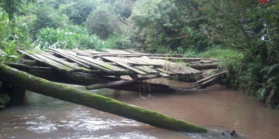 ESPAÇO DO LEITOR: moradora da Capelinha Santo Antônio pede conserto de ponte