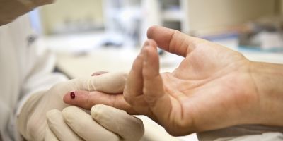 Unicef alerta: mortes por aids entre adolescentes mais que dobraram desde 2000