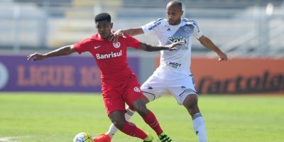 Argentino sai do banco e salva o Inter de derrota para Ponte Preta