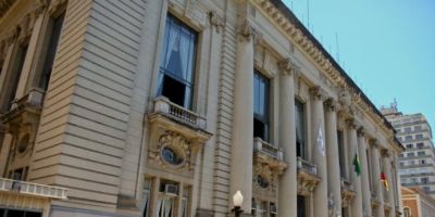 Piratini parcelará salários de servidores pelo sexto mês seguido