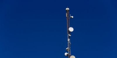 Antenas de celular não fazem mal à saúde, defendem especialistas