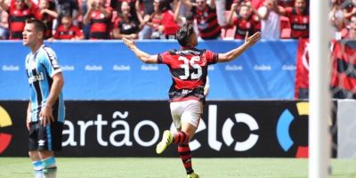 Grêmio joga mal e perde para o Flamengo em Brasília