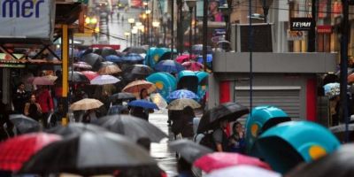 Chuva aumenta nesta segunda-feira, com avanço de ar gelado no RS