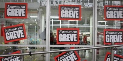 Bancários começam greve no Rio Grande do Sul nesta terça