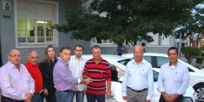 Camaquã - dois veículos adquiridos pelo Fundo de Gestão Compartilhada vão para Infraestrutura