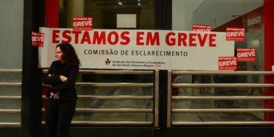 Sem nova proposta da Fenaban, bancários decidem manter greve
