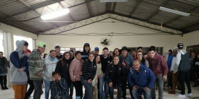 Polícia Civil de Camaquã realiza palestra contra as drogas em escola de Arambaré