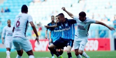 Grêmio joga mal e perde para o Fluminense na Arena