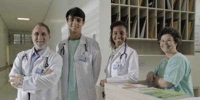 Websérie gaúcha "Nascidos para Medicina" retrata vida real dos médicos