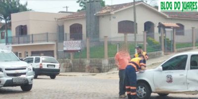 Carro da Prefeitura de Sentinela do Sul se envolve em acidente em Camaquã