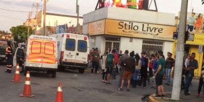 Motociclista fica ferida em acidente no centro de Camaquã no final da tarde deste domingo
