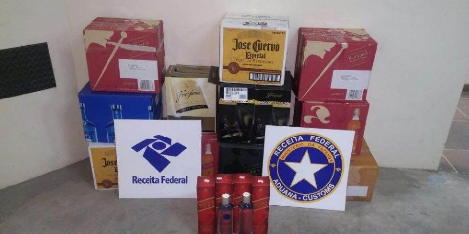 Receita Federal apreende bebidas sem comprovação regular de importação em Jaguarão