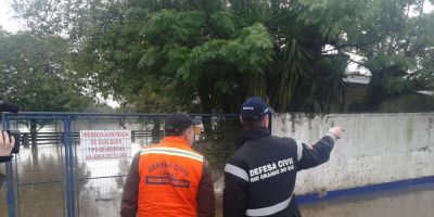 Mau tempo persiste com temporais, chuva intensa e granizo no RS