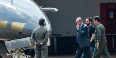 Eduardo Cunha é levado para Curitiba após prisão