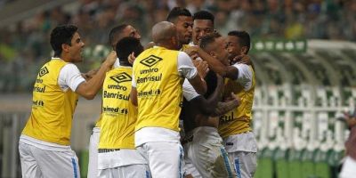 Grêmio busca empate com o Palmeiras e está na semifinal da Copa do Brasil