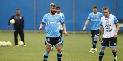 Douglas lidera Grêmio contra Cruzeiro no Mineirão