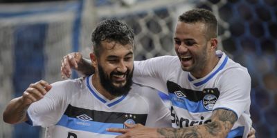 No Mineirão, Grêmio faz 2 x 0 e fica muito perto da grande final da Copa do Brasil