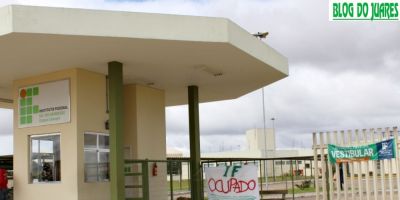 Termina hoje prazo dado pelo MEC para que estudantes desocupem escolas