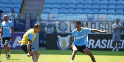 Grêmio encara Sport por uma vaga no G6 nesta segunda