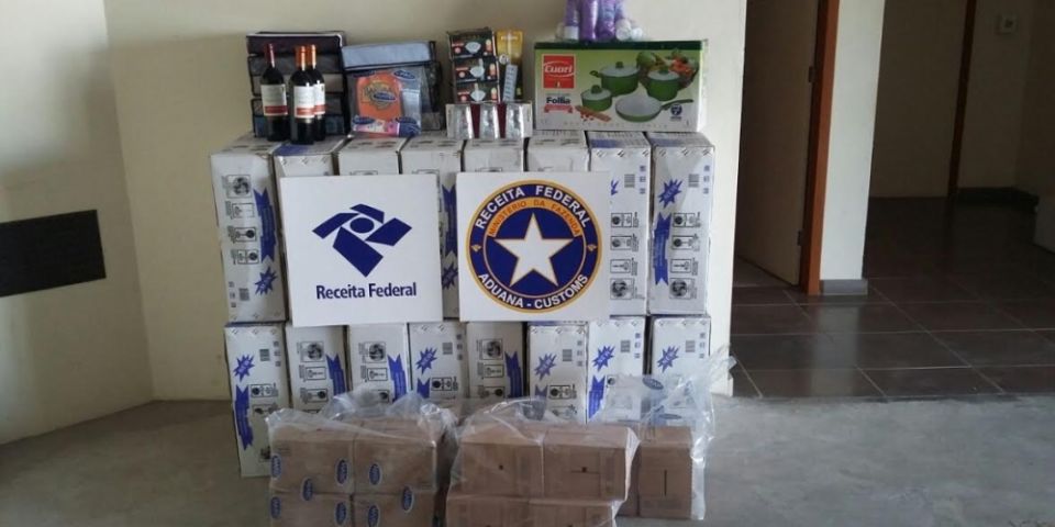Mercadorias de procedência estrangeira são apreendidas na BR-116 em Arroio Grande