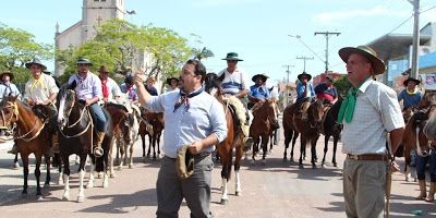 Cavalarianos fazem manifesto em prol da volta dos rodeios em Tapes